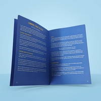 Vente directe : Impression de brochures pliées, brochures de poche, trifoldes, avec vernis sélectif UV, de type magazine A4, dépliants, cartes en papier, et pliages bifold et trifold