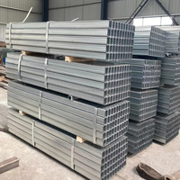 Structure de suivi solaire en acier au carbone de qualité industrielle, support au sol haute efficacité, support de montage photovoltaïque durable