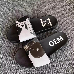 <span class=keywords><strong>รองเท้า</strong></span>แตะ DERAN OEM สำหรับผู้ชาย ขายส่งจากโรงงาน <span class=keywords><strong>ราคา</strong></span>ถูก สีดำ แบบ unisex รับทำโลโก้ <span class=keywords><strong>รองเท้า</strong></span>สไลด์เปล่า <span class=keywords><strong>รองเท้า</strong></span>แตะลำลองสำหรับผู้ชาย - Product Image 4