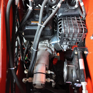 Offerta Minicaricatore Cingolato Diesel EPA Euro 5 CE, Mini Skid Steer Loader Cinese con Benna e Accessori per Rimozione Ceppi - Product Image 5