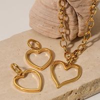 Collier pendentif personnalisé en acier inoxydable en forme de cœur creux, plaqué or PVD inaltérable, pour femme, idéal pour les cadeaux (imitation)