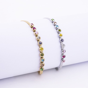 Pulsera de Cadena de Serpiente Plana con Cinco Piedras de Diamantes y Dije de Serpiente de Acero Inoxidable Chapado en Oro de 18k para Mujer - Product Image 2