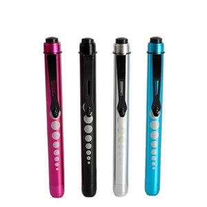Lampe <span class=keywords><strong>stylo</strong></span> LED multifonctionnelle en alliage d'aluminium pour examen médical des pupilles et buccales, alimentée par 2 piles AAA, personnalisable avec LOGO, pour fabricants OEM - Product Image 2
