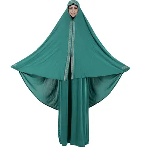 सुरुचिपूर्ण काले मुस्लिम महिलाओं Abaya सूट बर्फ रेशम स्फटिक पैटर्न Jilbab शादी Khimar सगाई इस्लामी पोशाक पार्टी संगठन