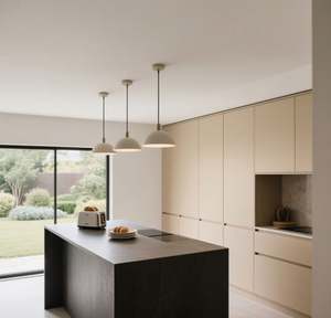 Îlot de cuisine moderne SANTOPOVA avec rangement intégré et éclairage suspendu - Product Image 2