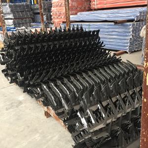 Valla <span class=keywords><strong>de</strong></span> alta seguridad galvanizada anti-escalada Picos <span class=keywords><strong>de</strong></span> dientes <span class=keywords><strong>de</strong></span> tiburón con tratamiento térmico Punta <span class=keywords><strong>de</strong></span> seguridad <span class=keywords><strong>de</strong></span> alta calidad - Product Image 6