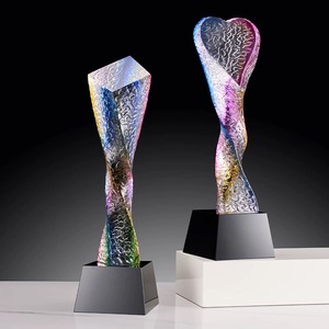 Trofi Kaca Baru <span class=keywords><strong>2026</strong></span>, Piala Penghargaan Kristal Berwarna-warni dengan Tiang Melengkung, Trofi Kolom K9 Mewah Custom dan Medali dengan Alas Hitam - Product Image 6