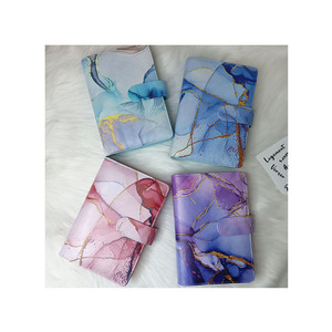 กระเป๋าสตางค์หนังพียูลายหินอ่อนแบบพกพาสามารถนำกลับมาใช้ใหม่ได้อุปกรณ์จัดระเบียบเงินสดแบบรีฟิลได้สมุดวางแผนงบประมาณแบบ A6 - Product Image 1