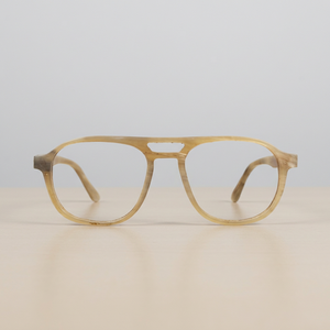 Gafas de Sol Hechas a Mano con Cuerno de Buey Natural, Técnica de Empalme Distintiva, Forma Contemporánea, Logotipo Personalizado y Montura Moderna - Product Image 1
