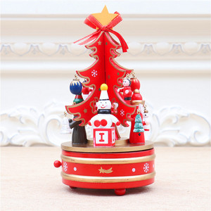 Decoraciones navideñas Caja musical giratoria de madera de alta gama para decoración del árbol de Navidad - Product Image 5