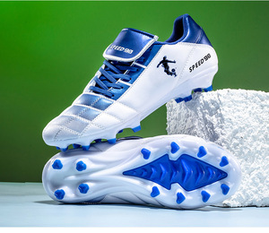 <span class=keywords><strong>Botas</strong></span> <span class=keywords><strong>de</strong></span> Fútbol <span class=keywords><strong>Cristiano</strong></span> <span class=keywords><strong>Ronaldo</strong></span> 2025 con Diseño Transpirable y Entresuela <span class=keywords><strong>de</strong></span> Goma T03, Zapatos <span class=keywords><strong>de</strong></span> Fútbol <span class=keywords><strong>de</strong></span> Caña Alta para Hombre, Estilo Deportivo Otoñal - Product Image 4