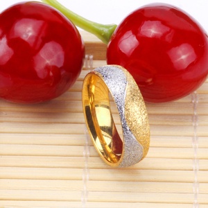 Prix d'usine 2021 pour les alliances de couple avec diamant, magnifiques designs d'alliances en or 18 carats, alliances de mariage en or - Product Image 6