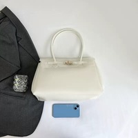 Sac fourre-tout de plage décontracté en gelée grande capacité, best-seller été 2026, avec fermeture à fermoir, pour femme, usage quotidien, directement de l'usine