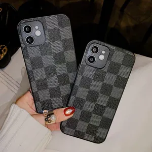 Tide marque motif cuir petit damier adapté à iphone 13/14 pro max 12X11 étui de téléphone