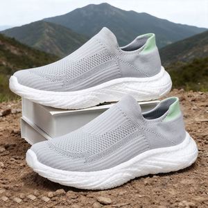 Chaussures de sport décontractées ultra-légères en daim respirant à motif floral, grande taille, à enfiler, pour couple, vente chaude transfrontalière - Product Image 1