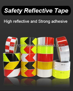 Fabrika kaynağı yüksek görünürlük elmas sınıf yüksek yansıtıcı kaplama yansıtıcı trafik malzemeleri su geçirmez ve yapışkan ok - Product Image 6