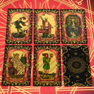 Nouveau jeu de cartes de tarot en feuille d'or noir céleste Star Whisper, jeu de cartes de société en PVC imperméable avec boîte pour la vente en gros d'oracles - Product Image 4
