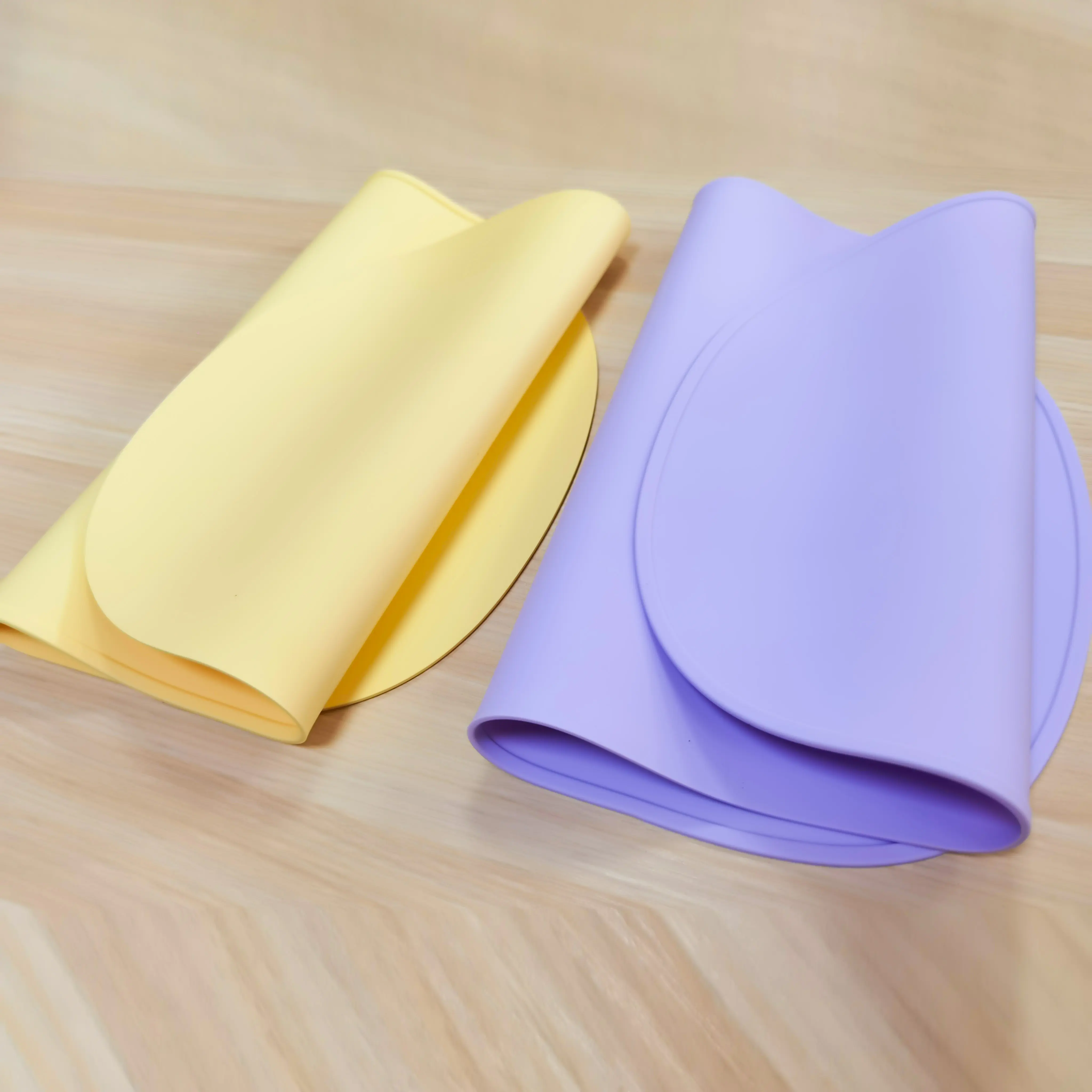 Chất lượng cao Silicone hình bầu dục placemats cho bàn ăn BPA miễn phí vật liệu an toàn cho ăn vật nuôi ăn uống và trang trí