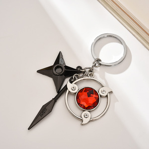 Porte-clés Thème Anime Ninja avec Breloques Nuage Rouge, <span class=keywords><strong>Shuriken</strong></span> et <span class=keywords><strong>Kunai</strong></span> – Anneau Porte-clés en Métal pour Fans d'Anime – Cadeau – Vente en Gros Fabricant - Product Image 6