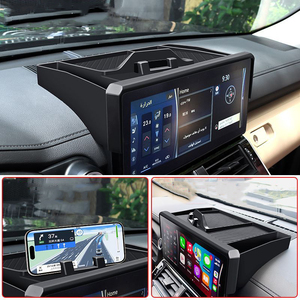 ที่วางโทรศัพท์ในรถยนต์แบบยึดติดด้วยแรงโน้มถ่วง Sllicar พร้อมช่องเก็บของอเนกประสงค์สำหรับรถยนต์แลนด์ครุยเซอร์ LC300 ปี 2023-2025 - Product Image 4