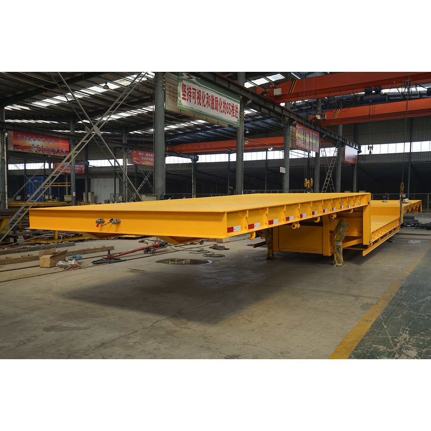 Гарантия качества сертификат механическый обработывающий lowboy 70 тонн heavy duty «гусиная шея» 3 оси прицеп в прочие прицепы