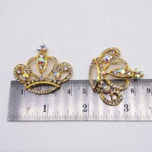 卸売ABクリアクリスタルラインストーンクラウンブローチフラットバックデザインのファッションブローチ - Product Image 2