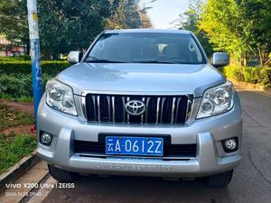 <span class=keywords><strong>Toyota</strong></span> <span class=keywords><strong>Prado</strong></span> <span class=keywords><strong>2010</strong></span> SUV 7 places 4x4, véhicule de luxe à vendre, importé du Japon, conduite à gauche, 128 000 milles - Product Image 2