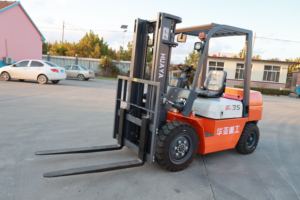 Carretilla elevadora diésel a precio de fábrica, 1,5 toneladas, 2 toneladas, 3 toneladas, 3,5 toneladas, carretilla elevadora todoterreno, precio barato, motor EPA Eur5 confiable, neumático sólido - Product Image 5