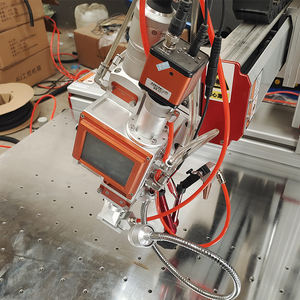 เครื่องเชื่อมเลเซอร์ไฟเบอร์ซีเอ็นซีแบบอัตโนมัติ 4 แกน <span class=keywords><strong>5</strong></span> แกน 6 แกน พร้อมแท่นปรับแต่งได้ สำหรับเชื่อมสแตนเลส อลูมิเนียม และทองแดง - Product Image 4