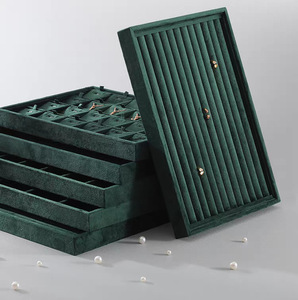 <span class=keywords><strong>Lisi</strong></span> - Juego de bandejas de exhibición de joyas de terciopelo para collares, anillos, pulseras, pendientes y colgantes, en azul profundo, verde esmeralda y verde salvia - Product Image 3
