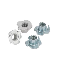 Tuerca en T DIN1624 de 4 Puntas M4 M6, Tuerca de Inserción de Cuatro Garras de Acero Galvanizado con Recubrimiento de Zinc, Clase 4.8, para Muebles y Carpintería