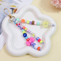 Vente en gros de porte-clés colorés Y2K avec perles en acrylique en forme de cœur, d'étoile, de fleur et de lettres, breloques pour sacs, accessoires pour sacs à main pour femmes, cadeaux