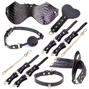 Jouets sexuels, accessoires SM, motif crocodile, ensemble de 7 pièces, menottes, attaches, fouet, chaîne, collier, emballage en boîte à outils, jouets amusants pour adultes - Product Image 5