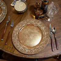 Assiettes de présentation en plastique réutilisables de luxe de style européen, bordure dorée, durables, 13 pouces, design moderne, pour mariages, fêtes à domicile et hôtels
