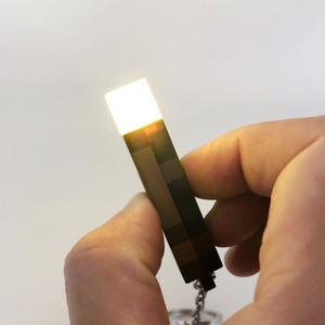 Mini Linterna LED con Forma de Linterna de <span class=keywords><strong>Juego</strong></span> <span class=keywords><strong>Pixel</strong></span>, Llavero con Anillo para Llaves, Decoración para Mochila, Accesorios, Regalo de Navidad - Product Image 2