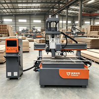 Routeur CNC ATC puissant de 9 kW pour la fabrication de portes intérieures, avec broche de scie robuste et cadre en acier soudé, et lame de scie