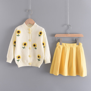 Conjunto de Dos Piezas para Niñas, Estilo Coreano, Invierno, Suéter de Punto con Estampado de Frutas, Falda, Estilo Dulce - Product Image 6