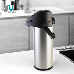 Carafe isotherme rose avec pompe <span class=keywords><strong>à</strong></span> air, système de sécurité enfant, maintien au chaud/froid 24h, base pivotante, sans BPA - Product Image 1