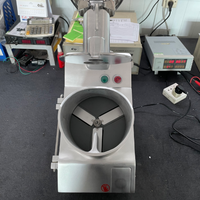 Commerciële groentesnijmachine 200-250 kg per uur voor hotels, scholen en foodservice