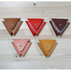 Leather headphone cable winder, triangular headphone <b>case</b>, <b>coin</b> purse, data cable winder, cable organizer, protective cover - Product Image 4