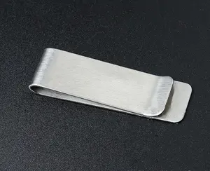 Clip da cintura con fondina a molla di sicurezza per sedile in acciaio metallico con foro per guaine di coltelli, portafogli e sacchetti