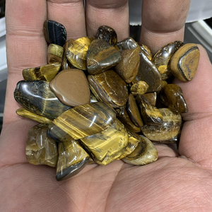 Ghiaia burattata <span class=keywords><strong>quarzo</strong></span> grezzo curativo all'ingrosso dell'<span class=keywords><strong>occhio</strong></span> <span class=keywords><strong>di</strong></span> <span class=keywords><strong>tigre</strong></span> <span class=keywords><strong>di</strong></span> cristallo della pietra preziosa curativa per la decorazione - Product Image 4