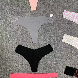 Nuova Tendenza Mutandine Senza Cuciture Stile Misto Taglio Laser Brasiliano in Seta Ghiaccio a Vita Bassa <span class=keywords><strong>Perizoma</strong></span> Sexy per Ragazze e Donne - Product Image 2