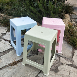 Taburete de plástico 28,5x26x45cm, muebles duraderos para el hogar y la sala de estar, diseño moderno minimalista de colores mixtos - Product Image 2