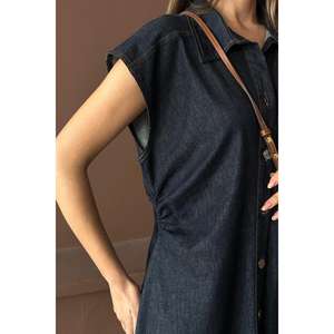 Robe longue bleue sans manches rembourrée, col halter, dentelle et volants, taille XL, en spandex, idéale pour les soirées en club - Product Image 2