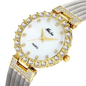 Bracelet en cuivre serti de diamants, exquis et tendance, montre à quartz pour femmes, étanche, best-seller - Product Image 5