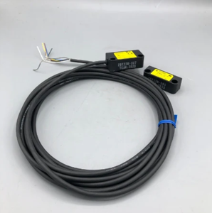 Tür schalter 24VDC D40Z-1C5 getestet - Product Image 1