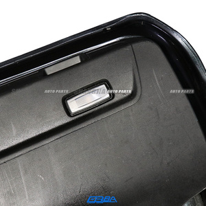 Pièces de voiture d'occasion en plastique ABS de bonne qualité, couvercle de coffre pour Maserati Levante 2017 OE 673005572 - Product Image 4