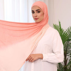 <span class=keywords><strong>Hijab</strong></span> en jersey de coton dégradé prêt à être expédié, doux, respirant, multicolores, pour femmes musulmanes, disponible en stock - Product Image 3