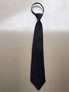เนคไทแฟชั่นราคาถูกสุดฮอต ดีไซน์เรียบหรูสำหรับผู้ชาย ผลิตจากโพลีเอสเตอร์ เหมาะสำหรับใช้ในงานธุรกิจหรือเป็นของขวัญส่งเสริมการขาย - Product Image 3
